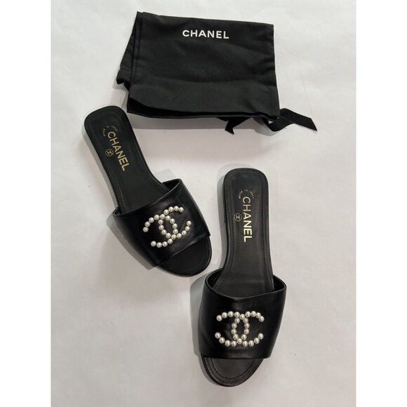 Chanel Pearl CC Logo Mules in Black - Picture 4 of 9